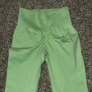 NVGTN Pistachio Scrunch Seamless Leggings Size XS